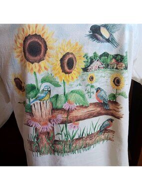 True Vintage T-Shirt Large Single Stitch Granny Sunflower & Bird Print USA